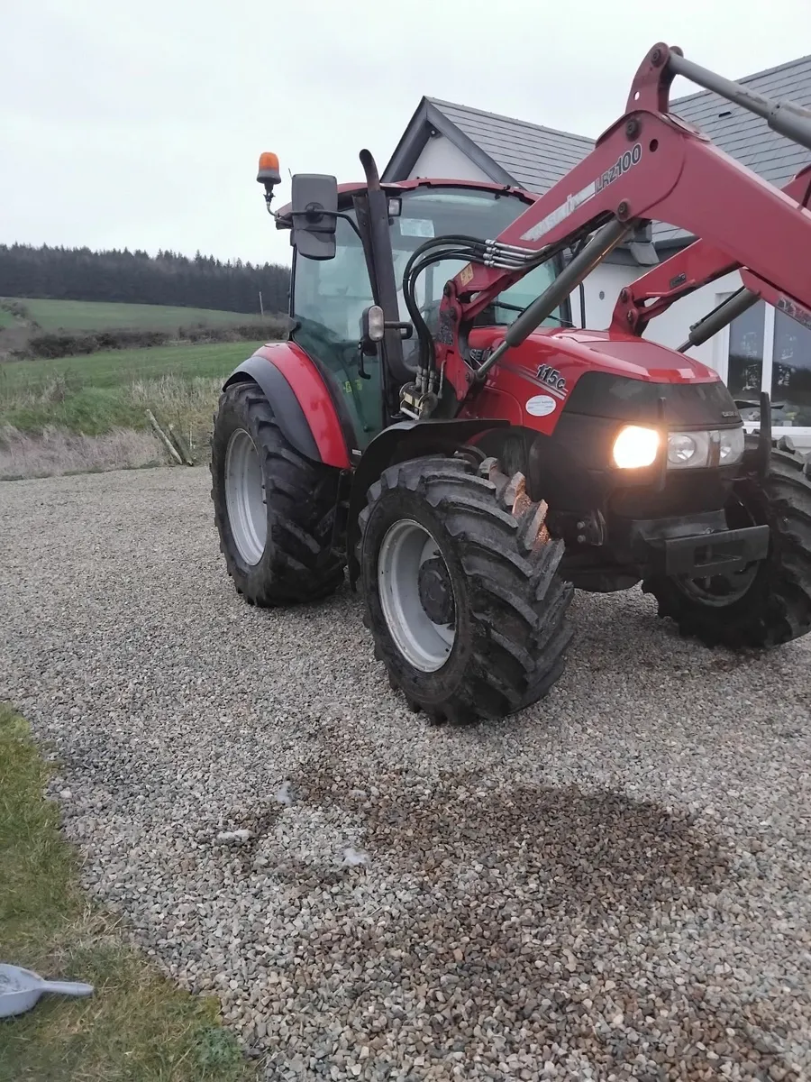 Case farmall 115c - Image 1