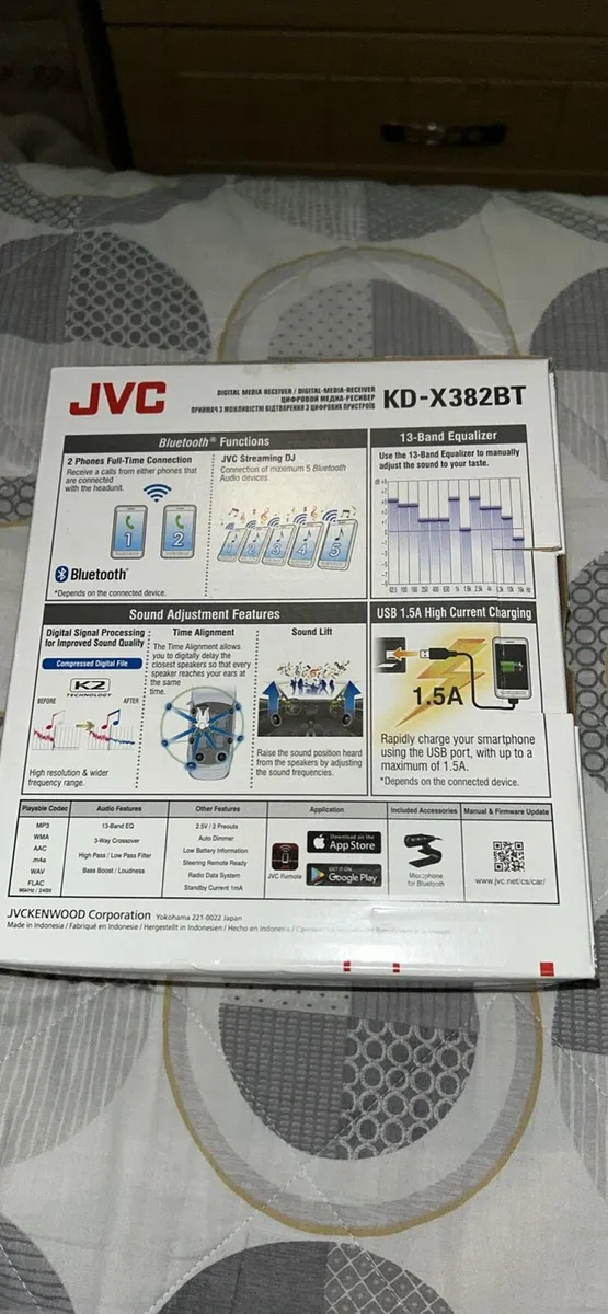 JVC Car Radio - Image 2