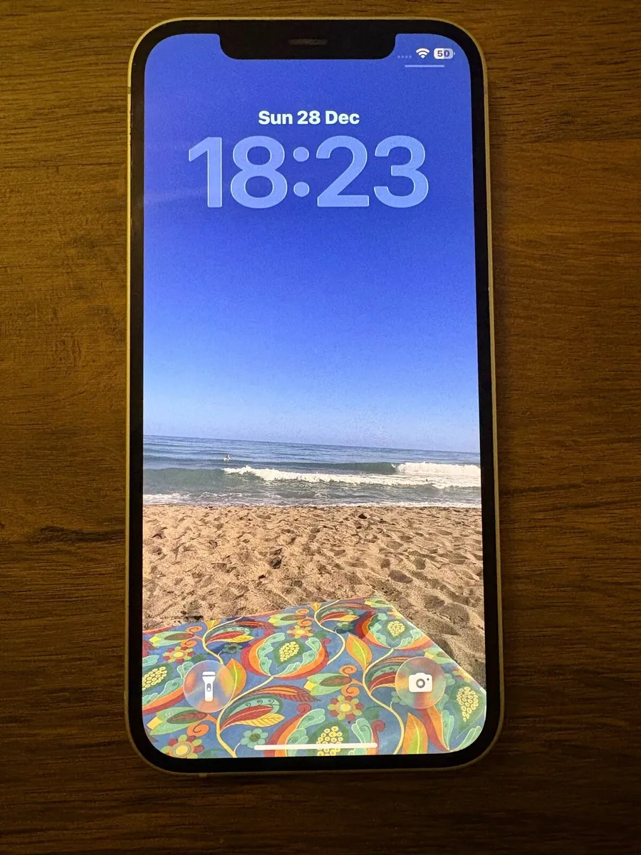 iPhone 12 64gb - Image 1