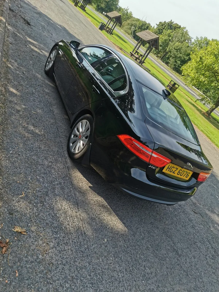 Jaguar XE 2017 - Image 2