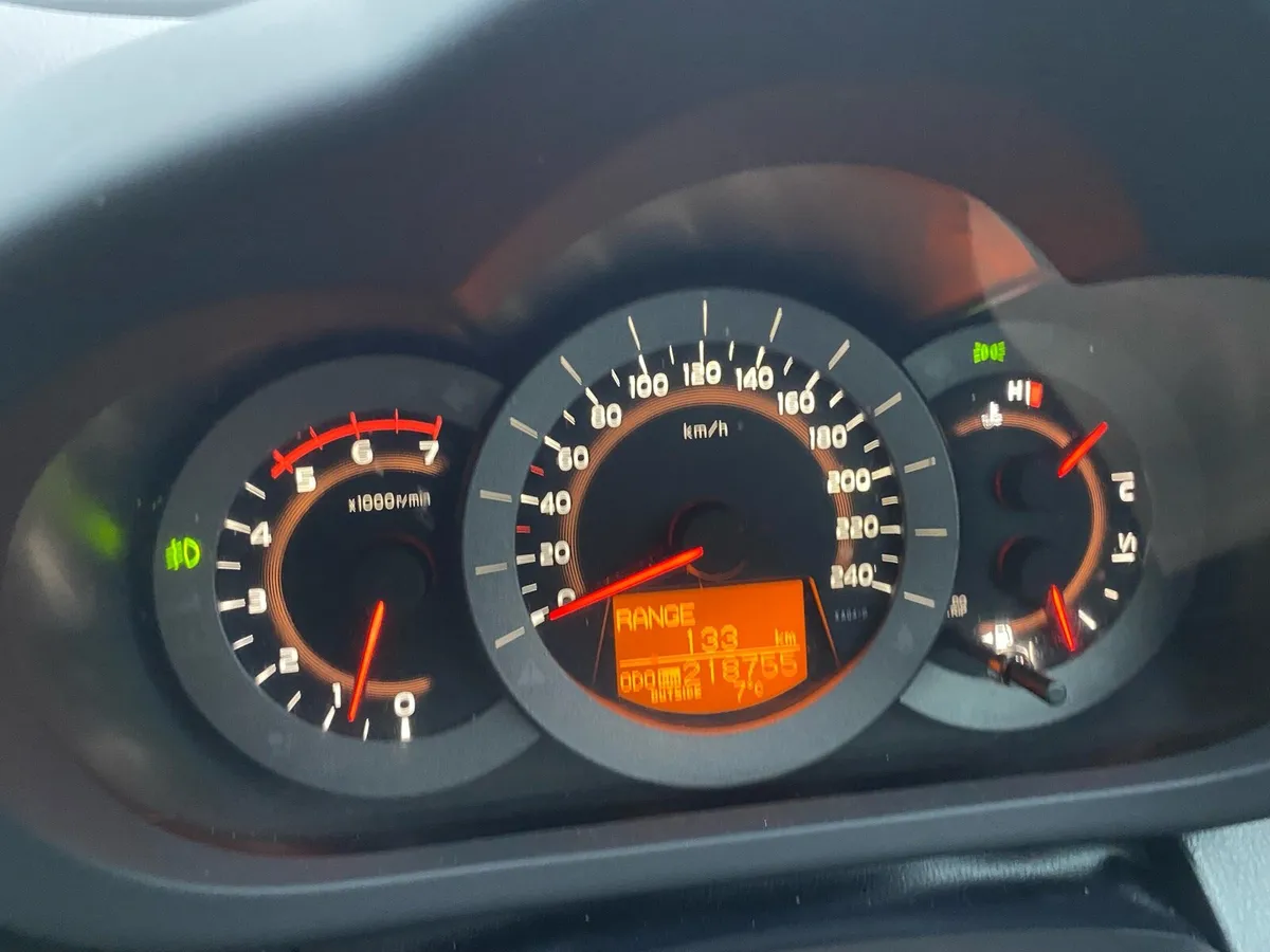 Toyota RAV4 Diesel 4x4 Nct and Tax - Image 4