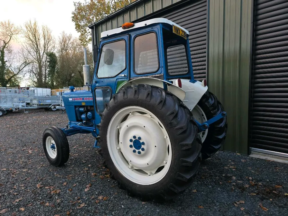 Ford 4000 vintage tractor & cab great condition - Image 2