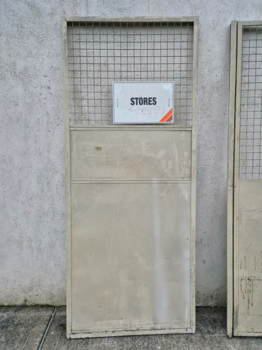 Metal Partition - Image 1