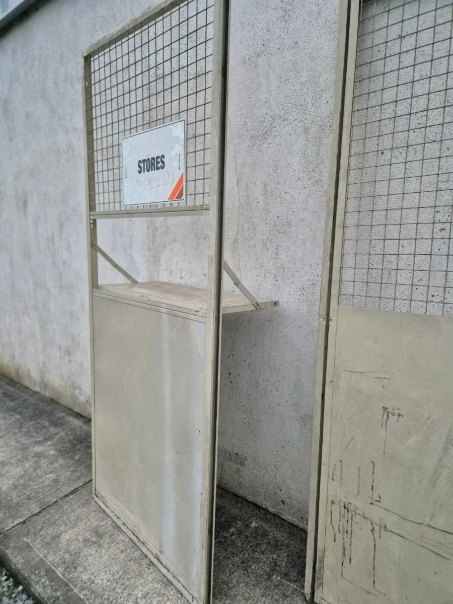 Metal Partition - Image 2