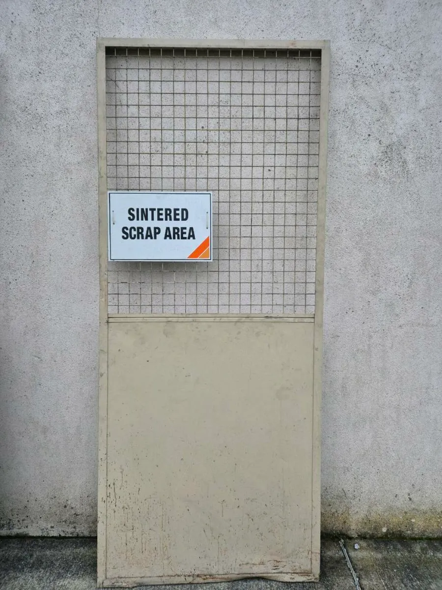 Metal Partition - Image 3