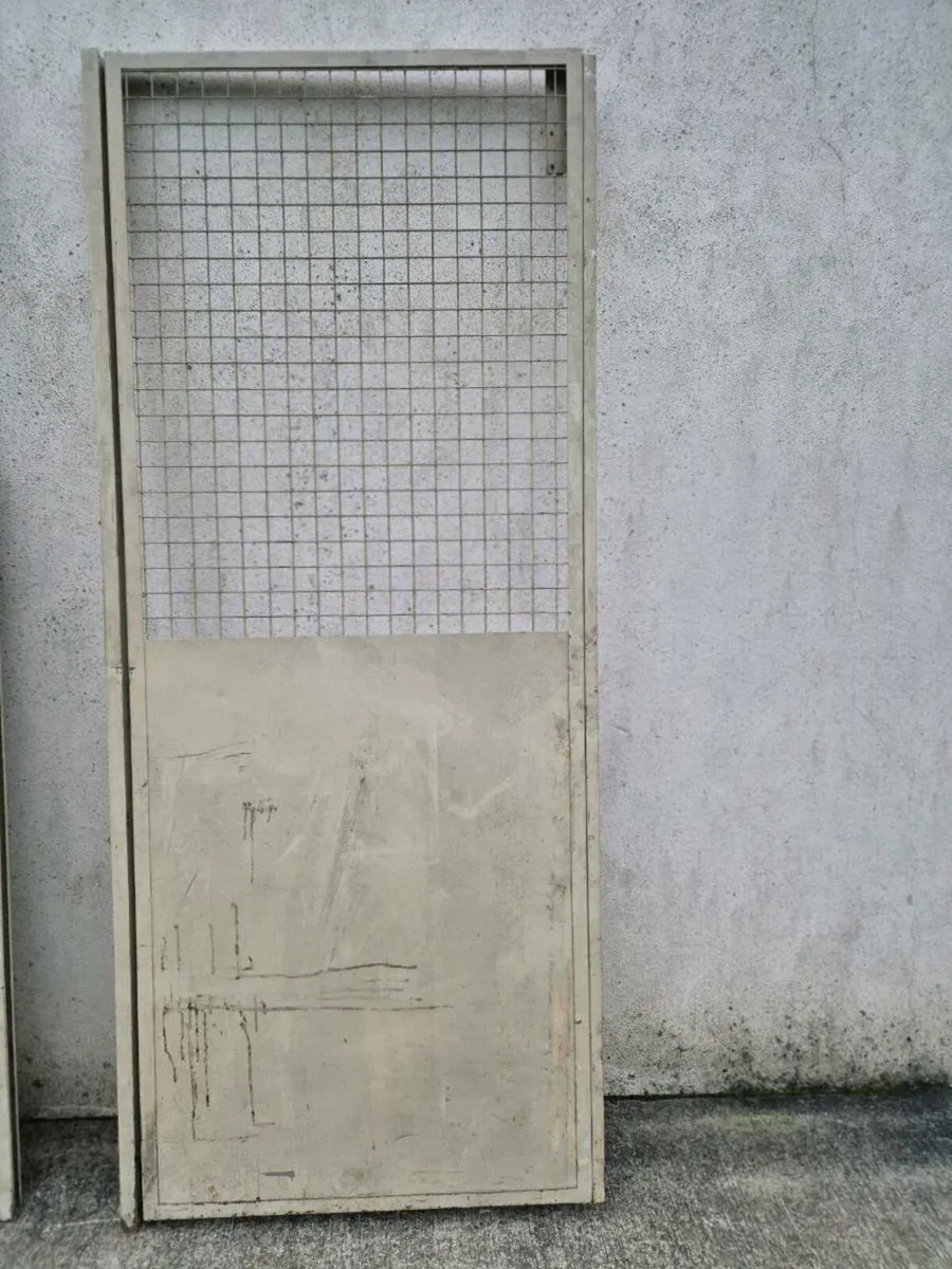 Metal Partition - Image 4