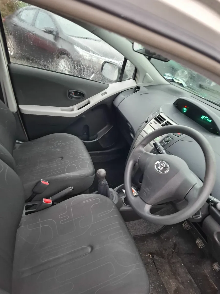 11 Toyota Yaris 1.0 low mile nct+tax - Image 4