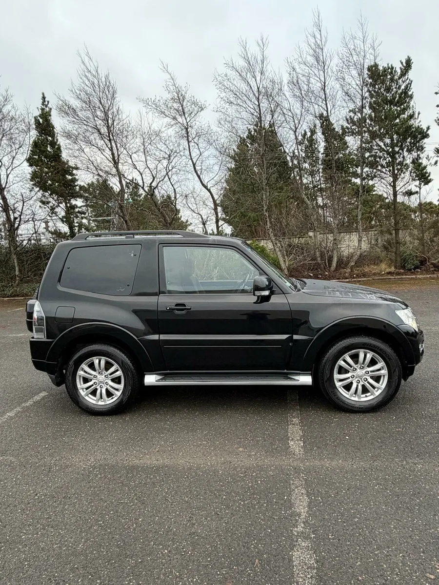 Mitsubishi pajero - Image 1