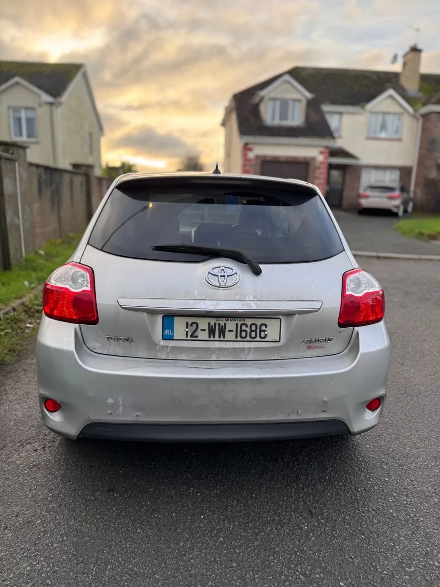 Toyota Auris 2012 - Image 4