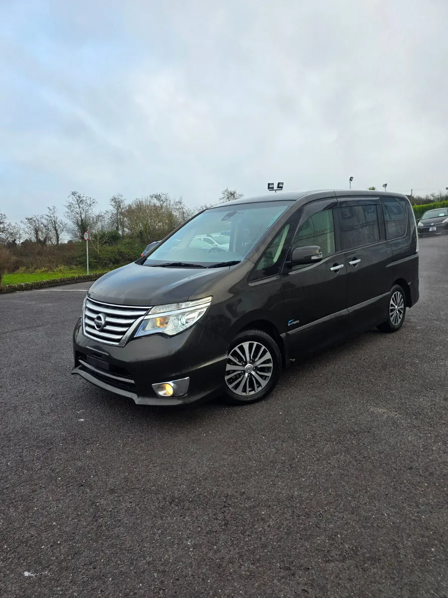 8 Seats Nissan Serena - Image 1