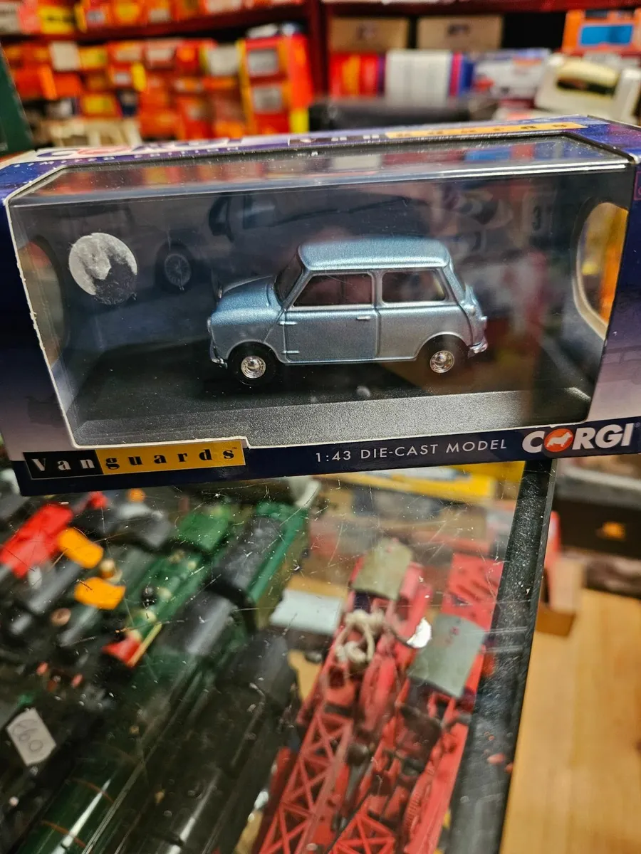 Corgi Vanguards Mini - Image 2