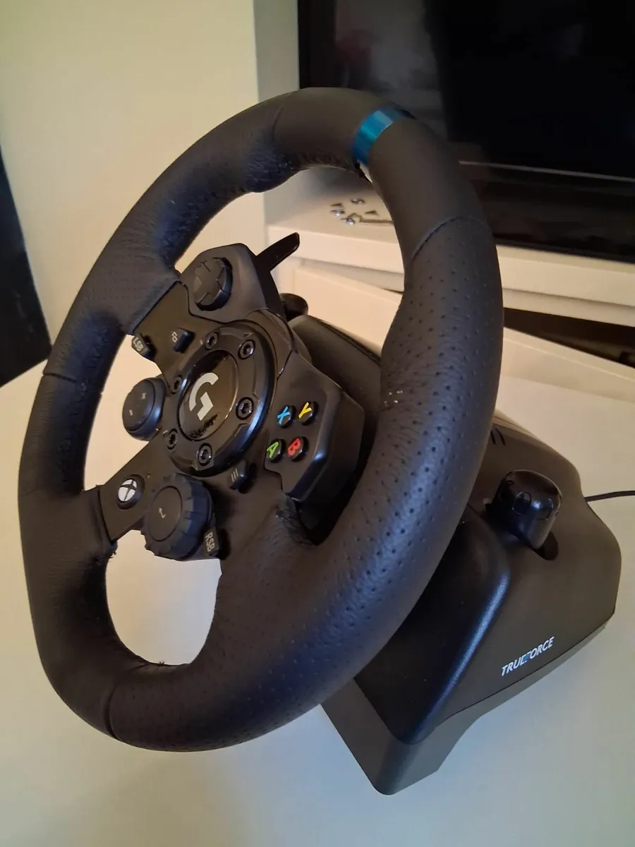 Steering wheel - Image 4