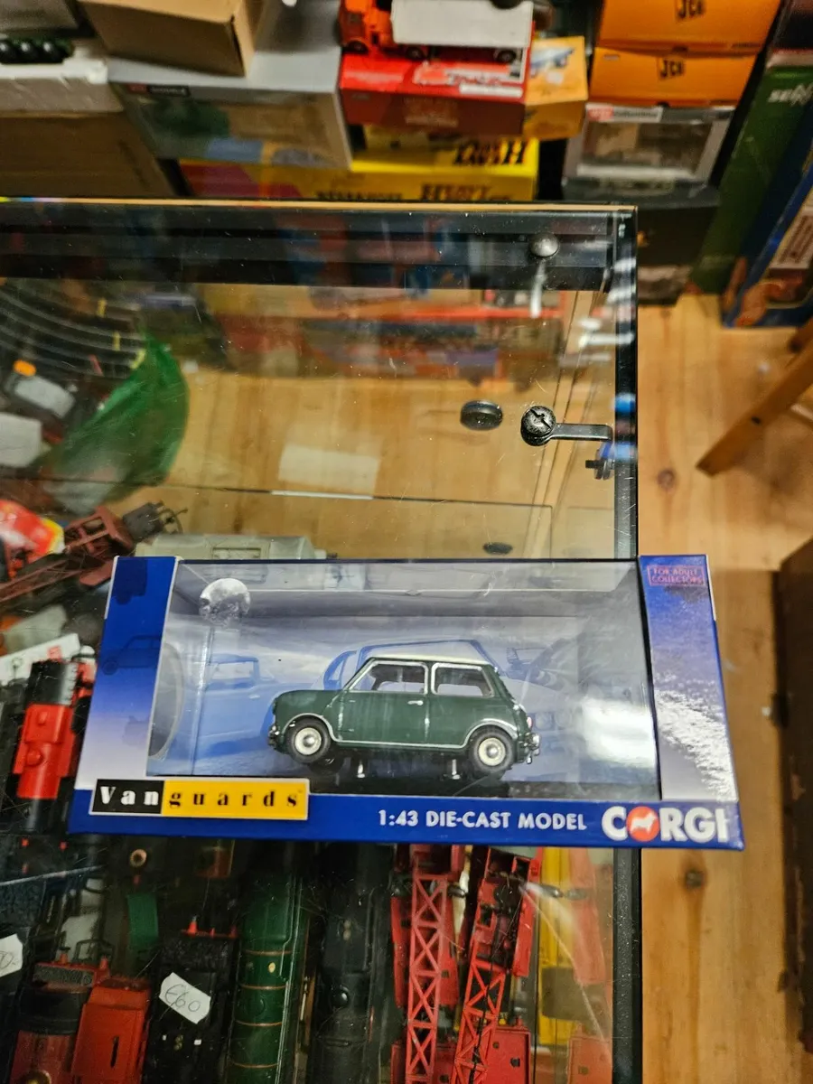 Corgi Vanguards Mini