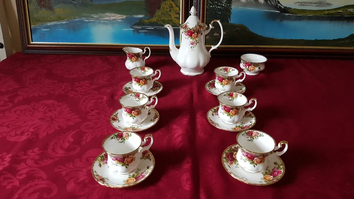 15 Pc. Royal Albert Old Country Roses Coffee Set - Image 2