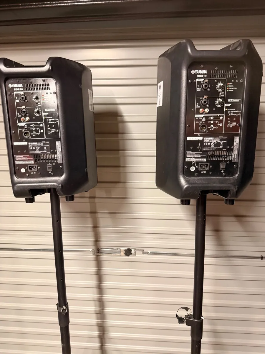 DJ / Band equipment  /2 Yamaha DBR10  Speakers - Image 4