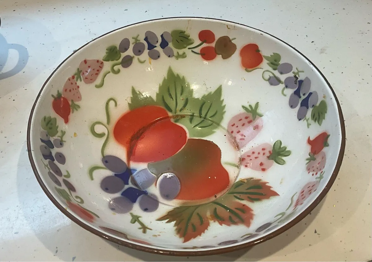 Vintage Enamel Pot with Vintage Enamel Dish - Image 3