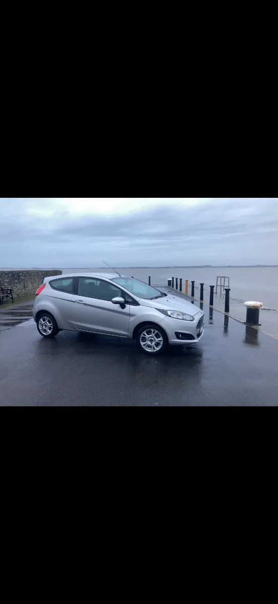 Ford Fiesta 2013 - Image 2