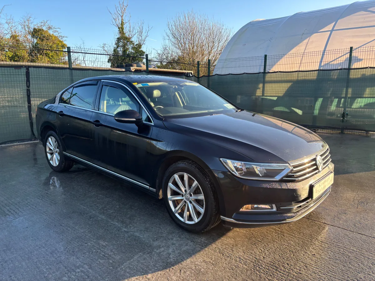 2015 VW Passat TDI.   Light Damage - Image 1