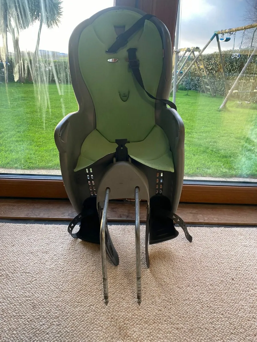 Hamax Rear Child Bike Seat – Frame Mount - Image 1