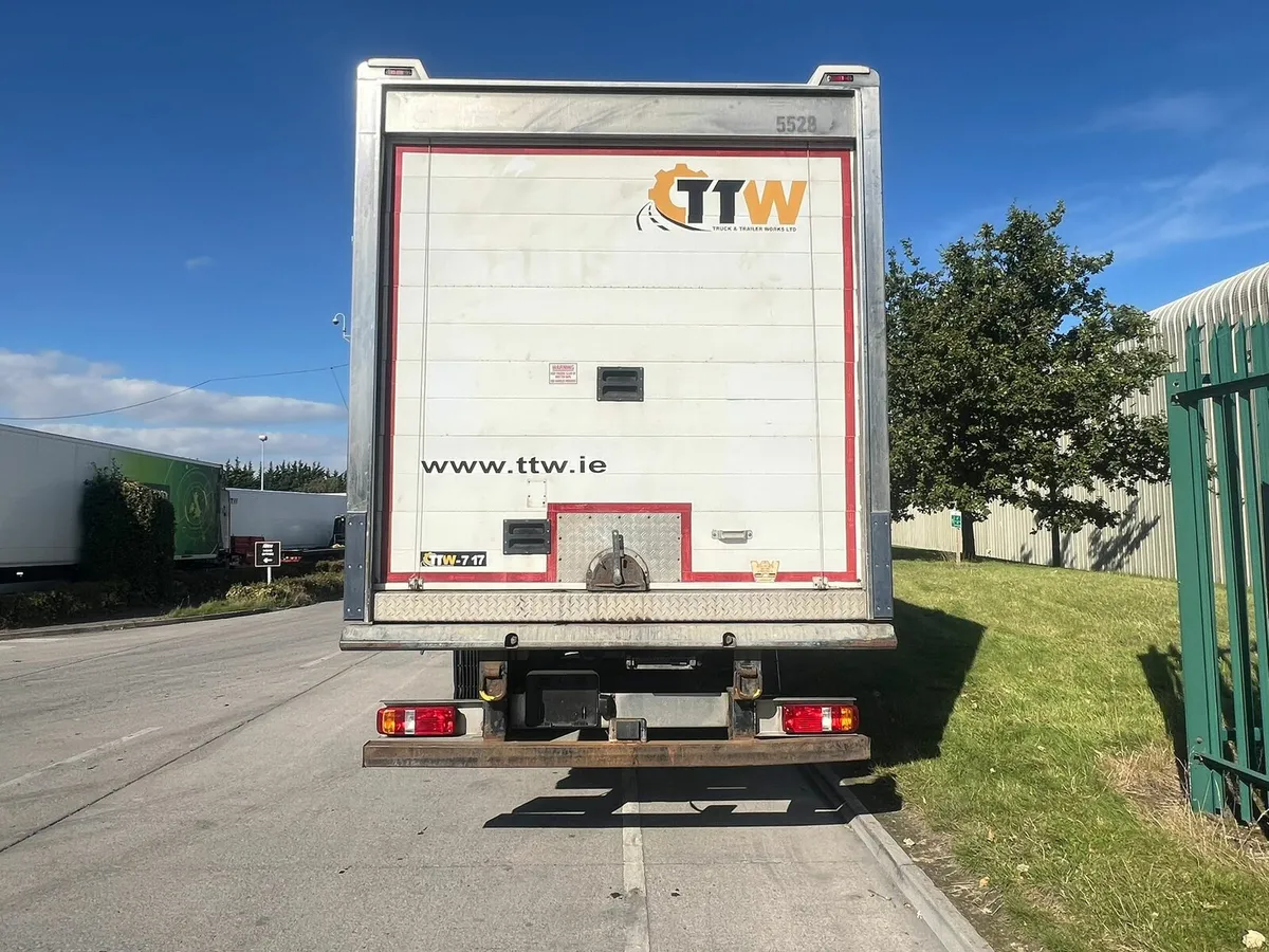 Dual Temp Refrigerated Trailer - Image 3