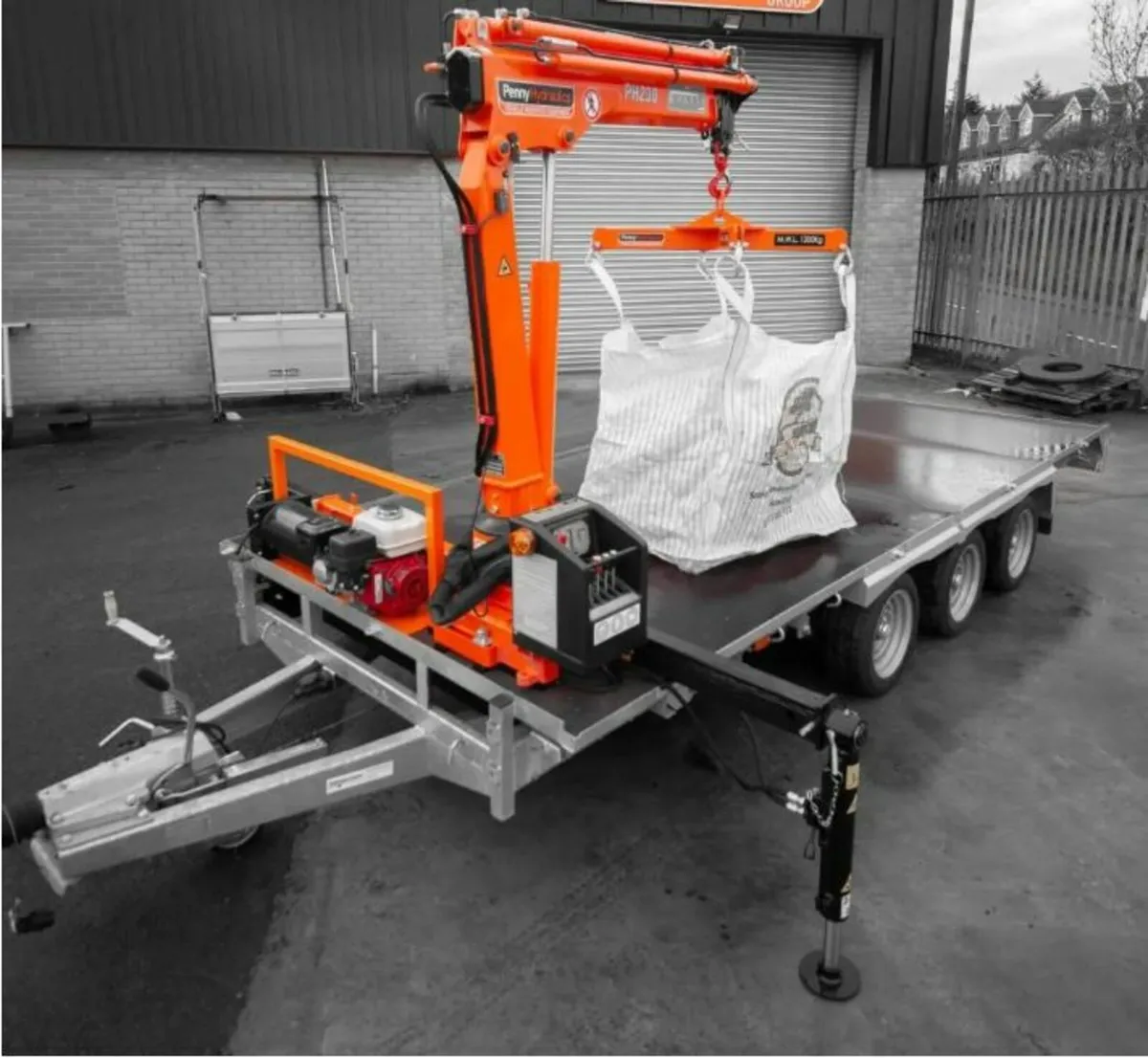 Lifting Equipment for ton bags, logs, building. - Image 3