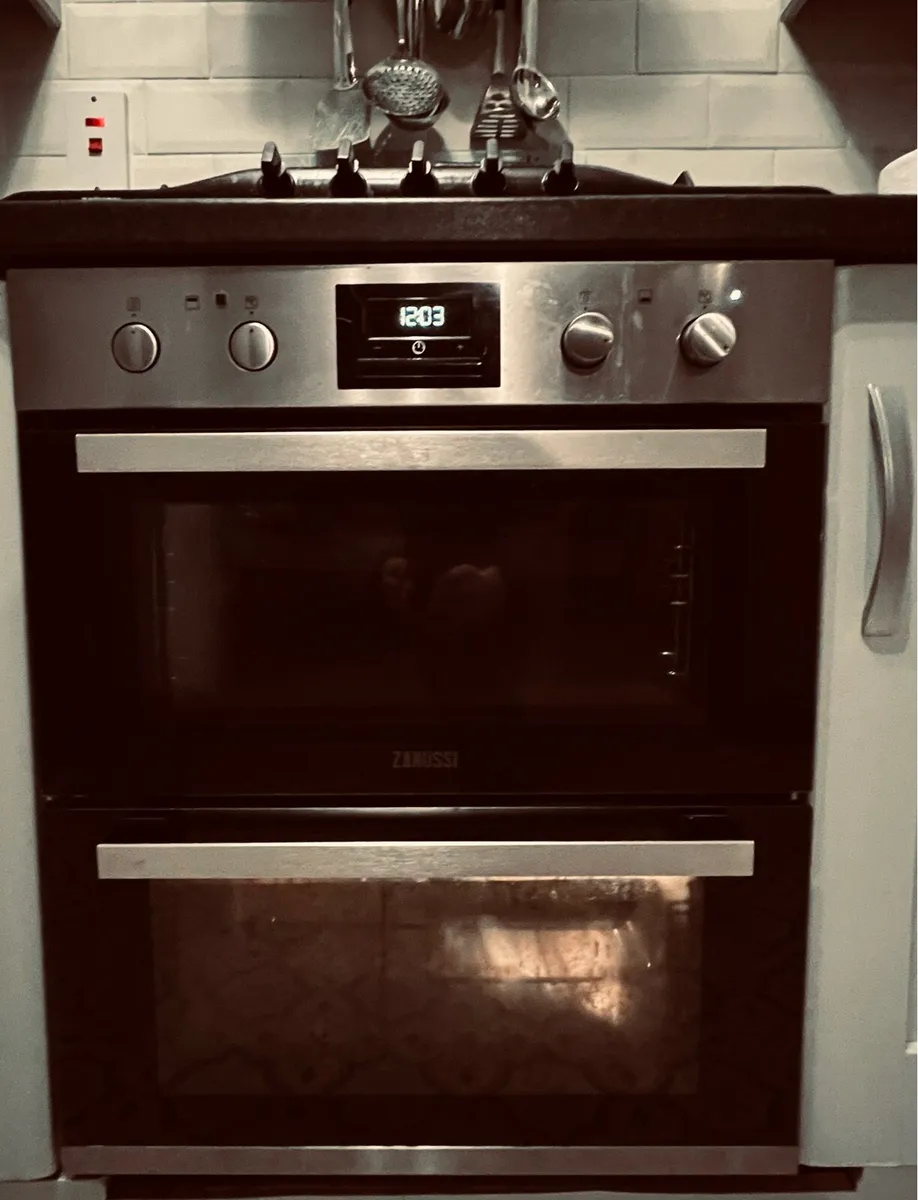 ZANUSSI ELECTRIC DOUBLE OVEN, - Image 3