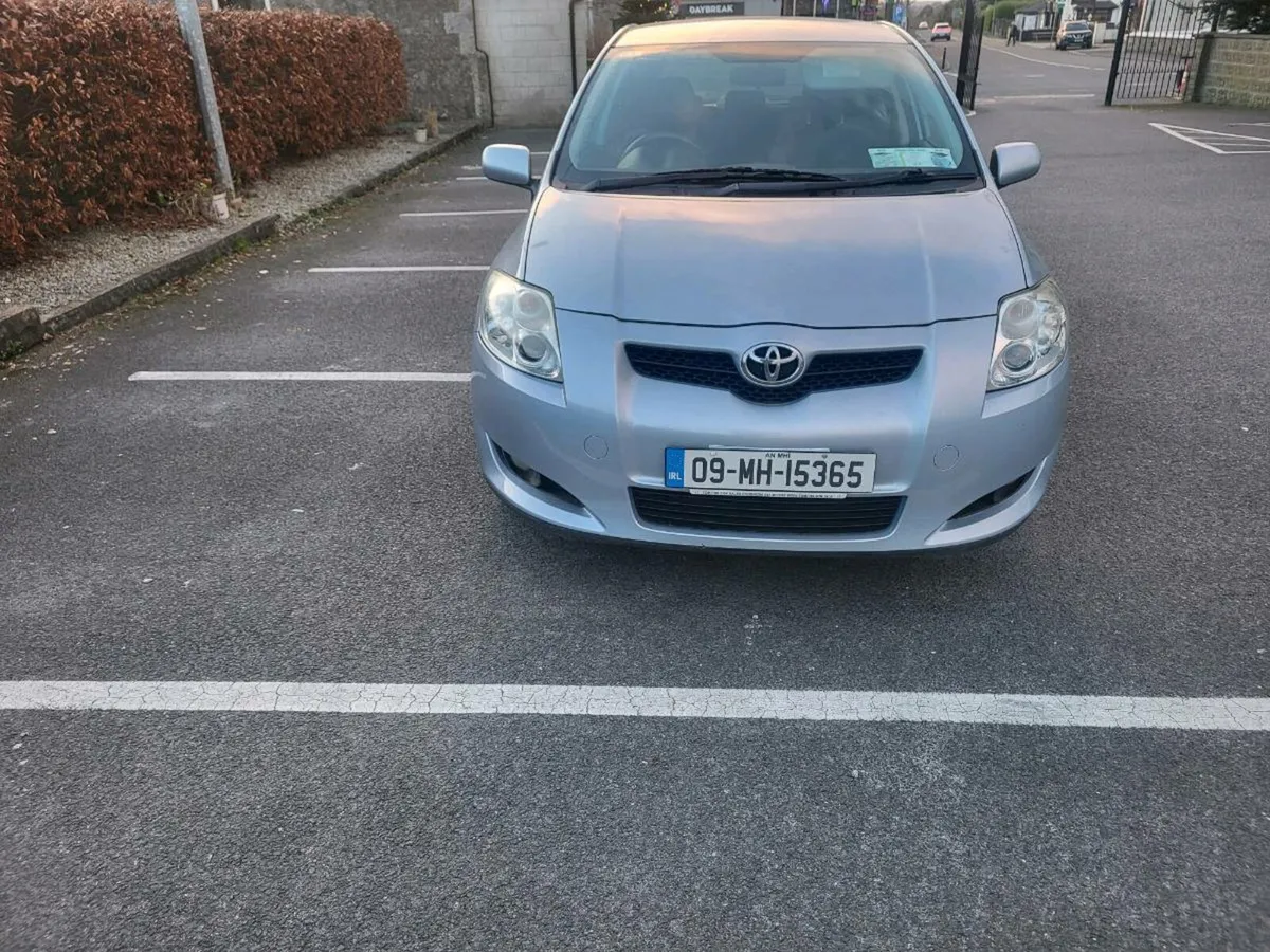 Toyota Auris - Image 2