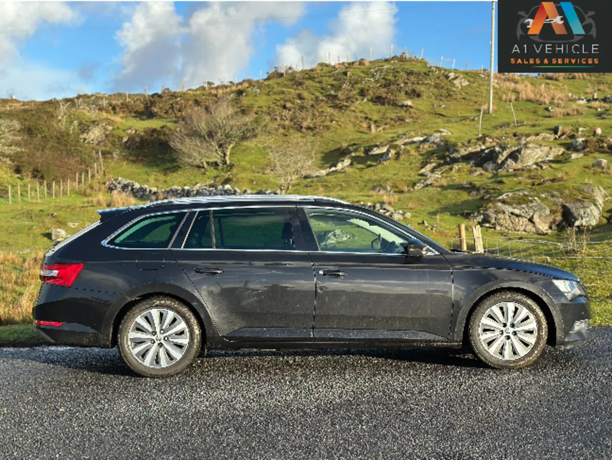 Skoda Superb 2017 - Image 4