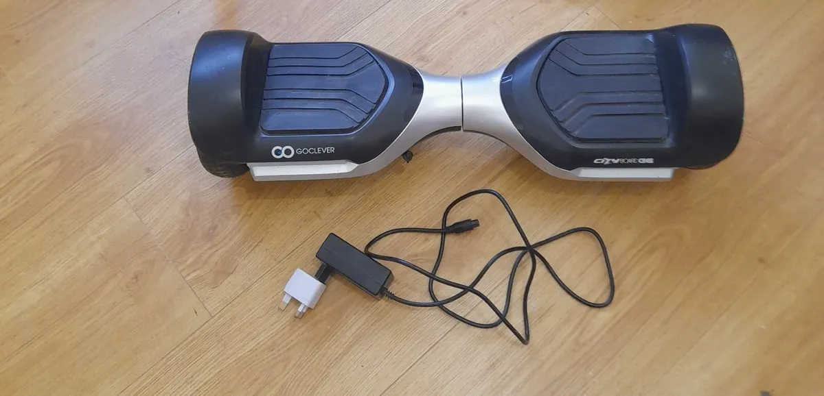 Go Clever G6 City Hoverboard NEW BATTERY NEEDED - Image 1