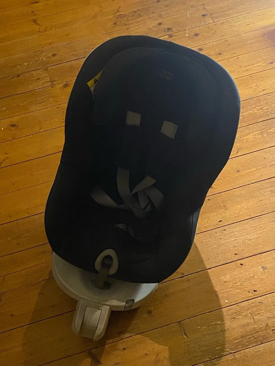Britax Romer Car Seat - Image 3