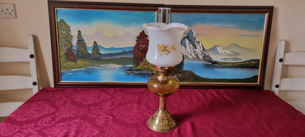 21"Tall Brass & Amber Glass Double Burner Oil Lamp - Image 2