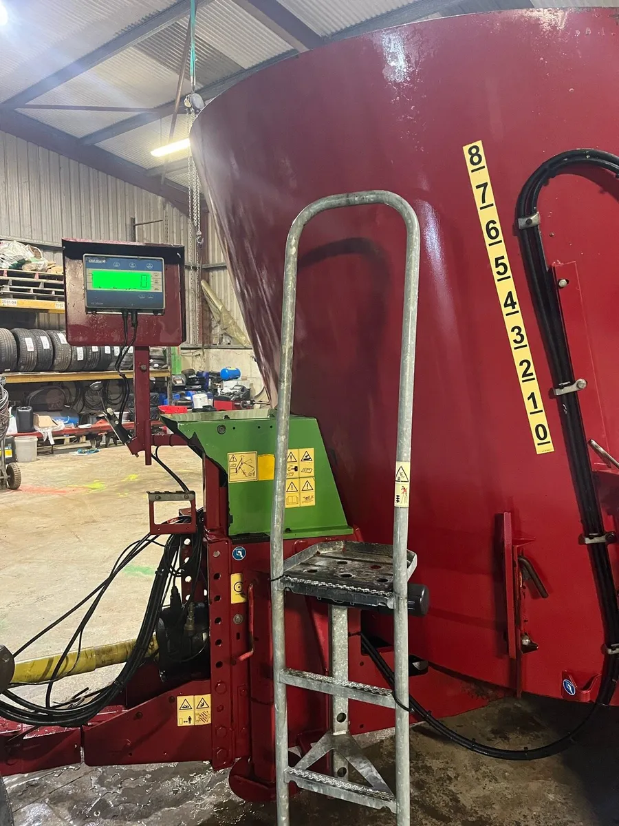 Strautmann 1800 Diet Feeder - Image 3