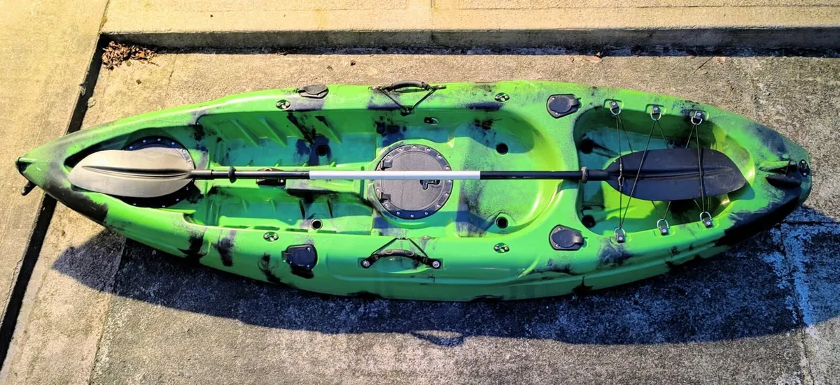 Fishing kayak - Image 3