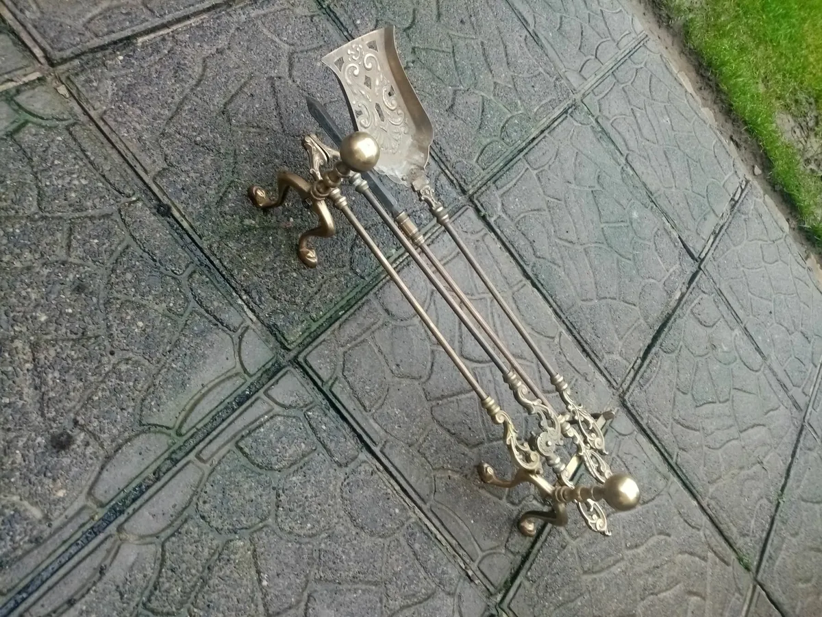 Victorian fire set - Image 1