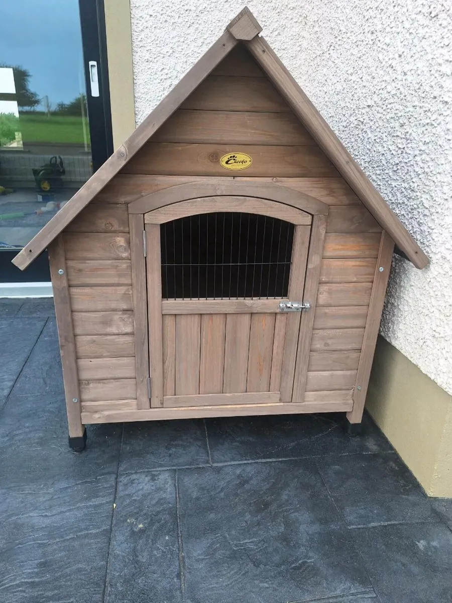 Dog kennel - Image 1