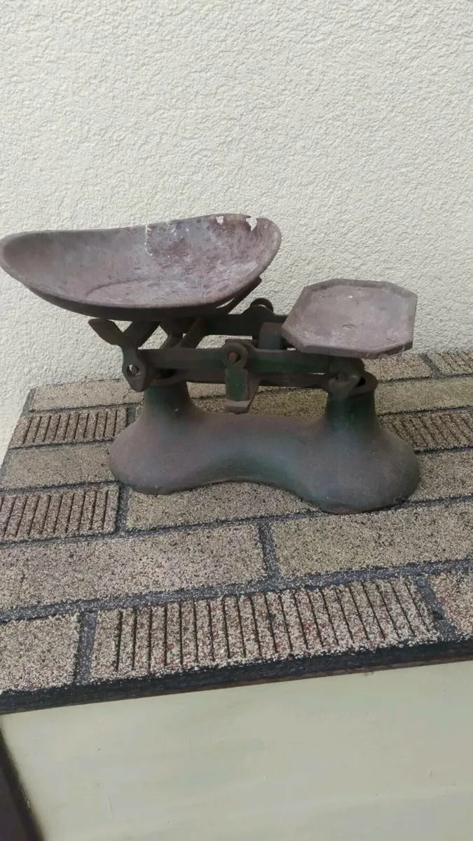 Vintage cast weighing scales