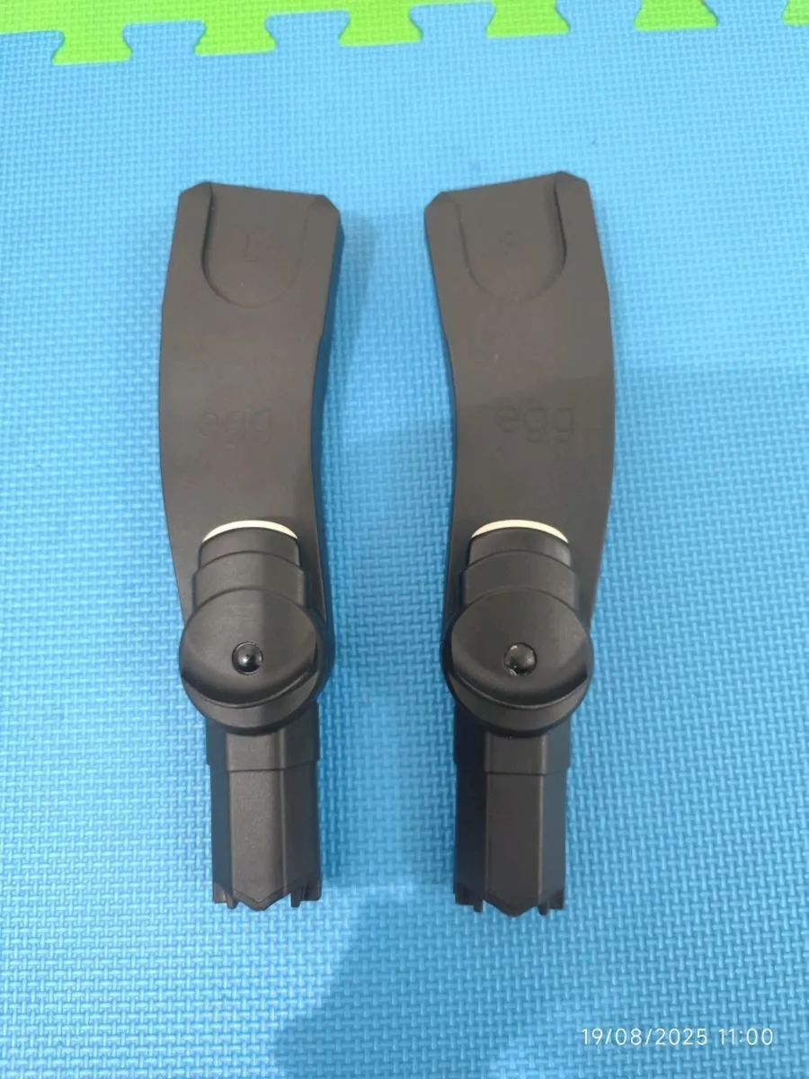Egg2 car seat adapters - Image 1