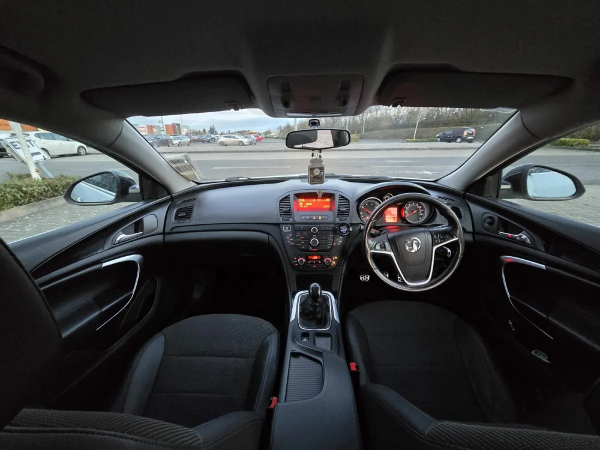 Vauxhall Insignia 2012 - Image 3