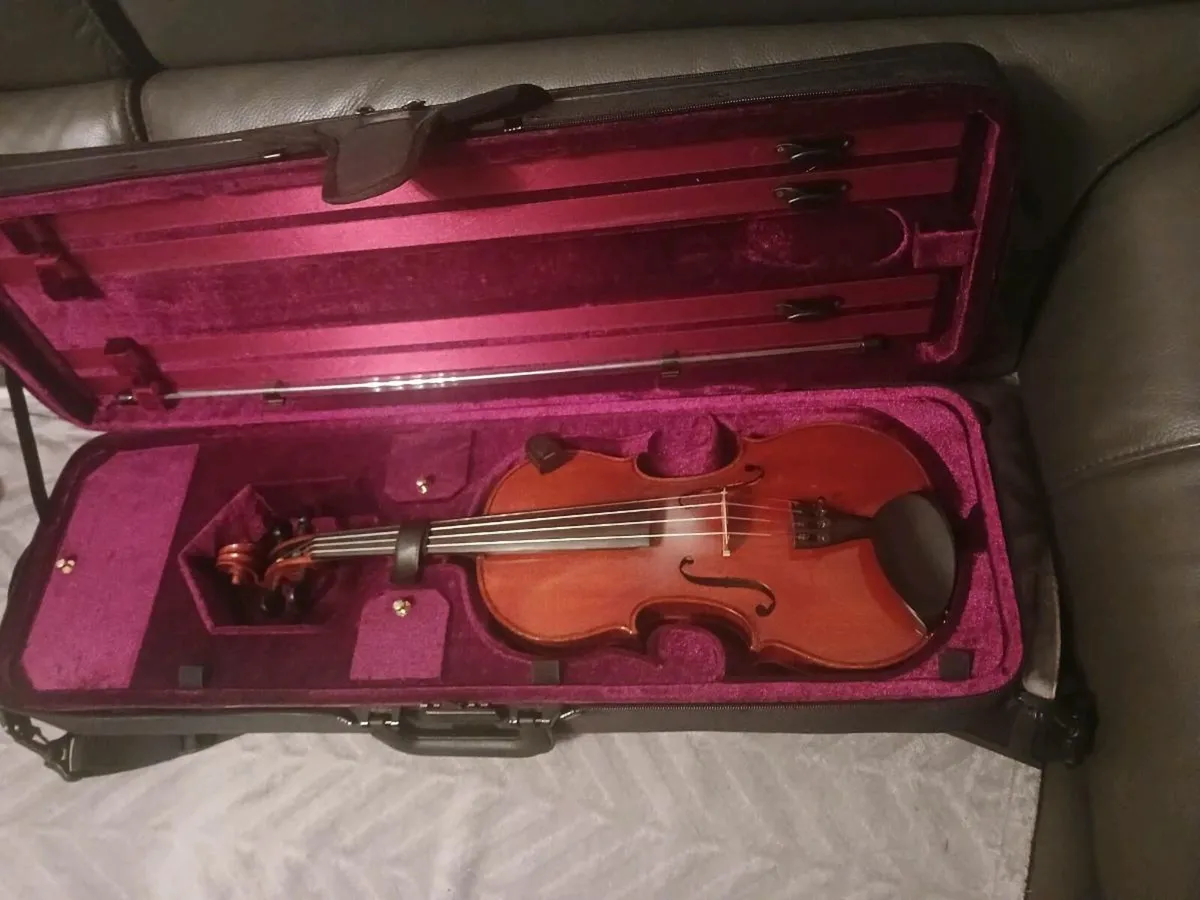 Paul Bradley Fiddle - Image 1