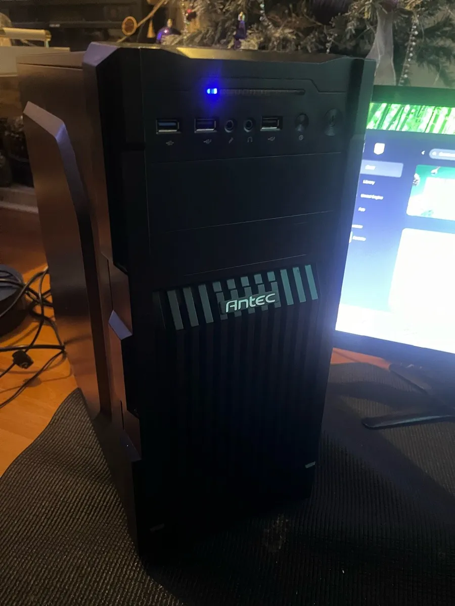 Gaming pc for 250 - Image 1