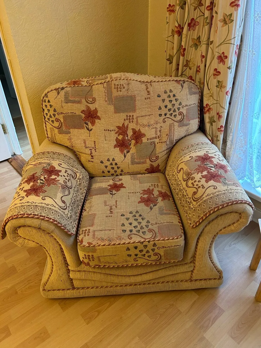 3 piece suite - Image 3