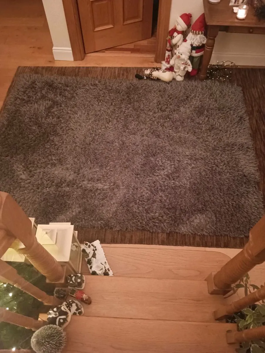 Beautiful as new large rug 230/160 dark gray,60 eu - Image 1