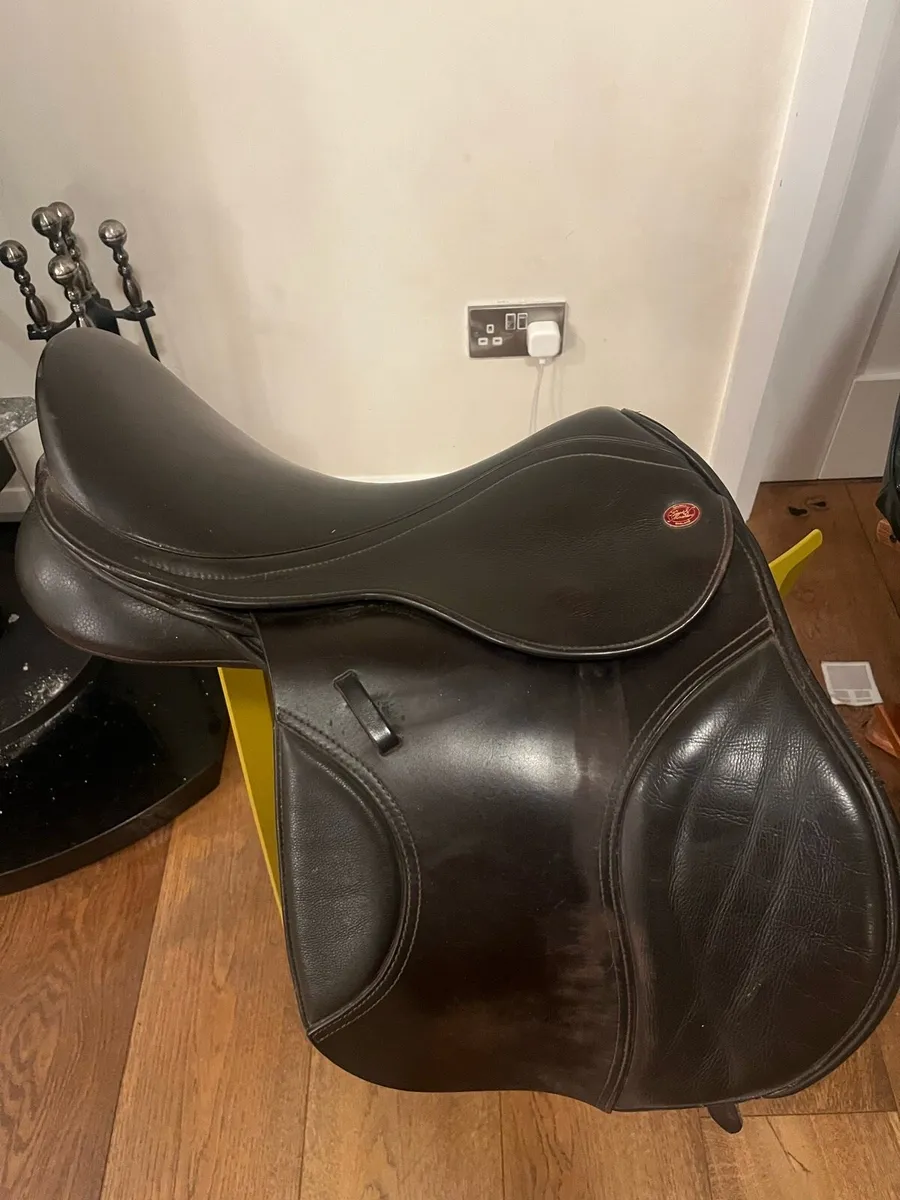 Horse/pony saddle - Image 4