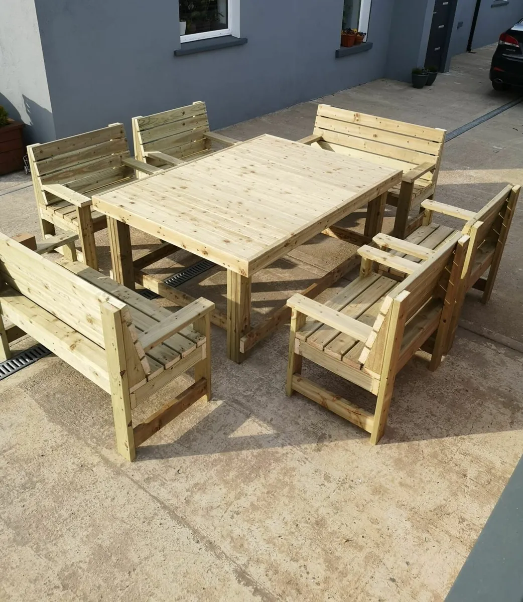 Garden furniture - Image 1