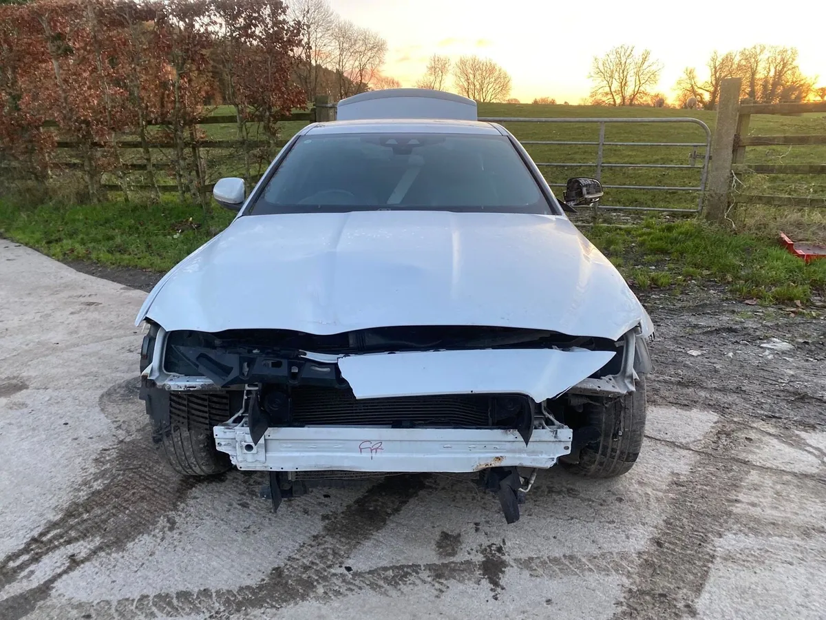 🟢 2016 JAGUAR XE R Sport ⚠️BREAKING FOR PARTS - Image 3