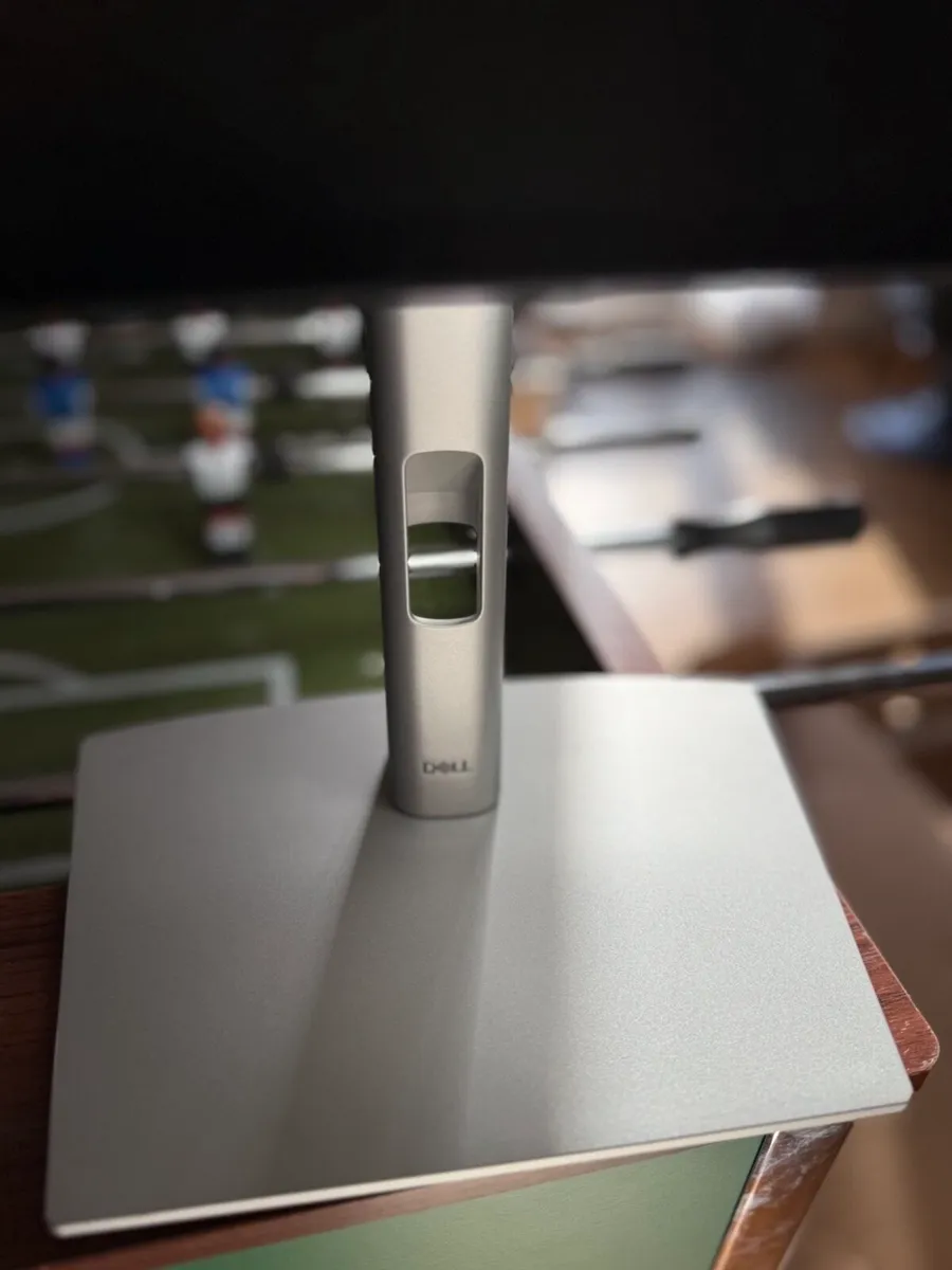 Dell silver monitor - Image 3