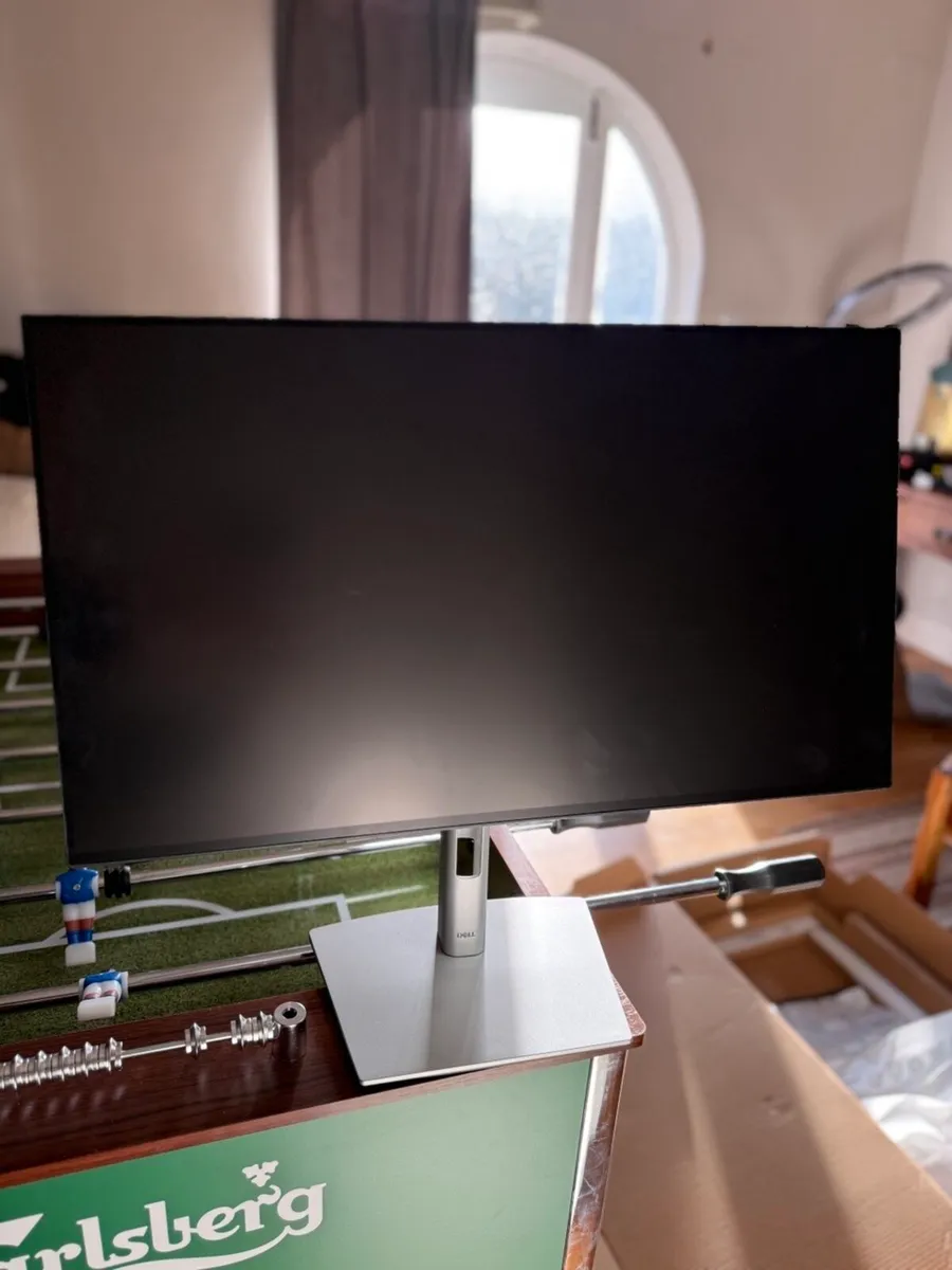 Dell silver monitor - Image 1