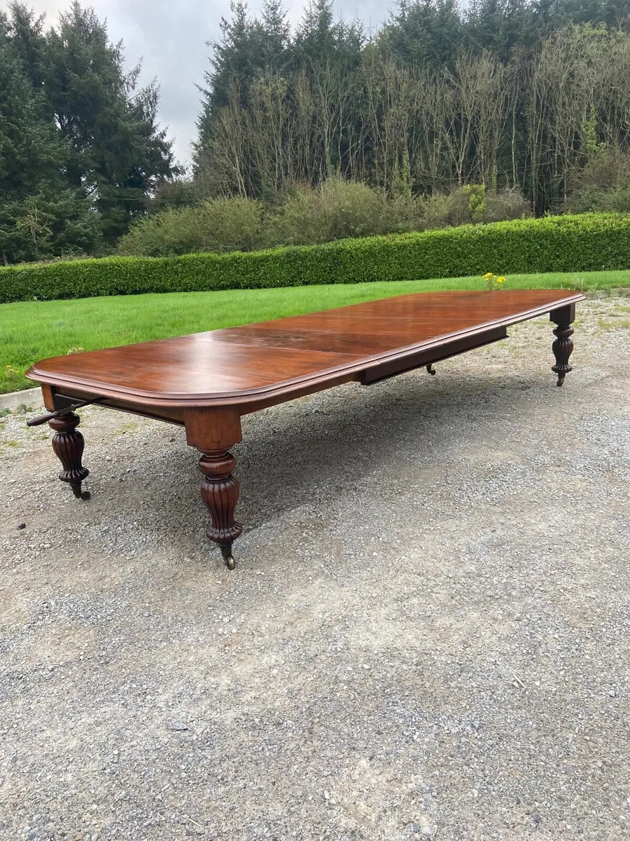 William IV sixteen seater dining table - Image 1