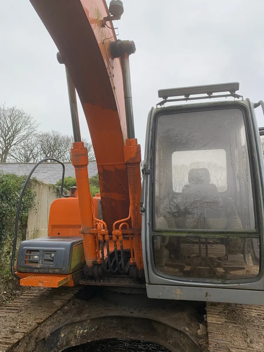 Hitachi Ex120-5 - Image 3