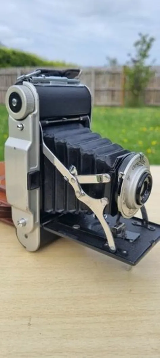 Coronet Rapide vintage 120 film folding camera - Image 3